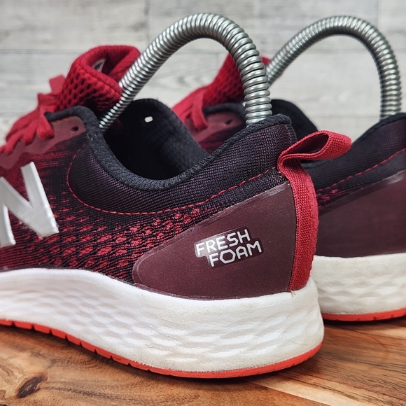 New Balance Womens Size 6 Fresh Foam Arishi V3 Red Running Shoes Boys Size 4.5 - Picture 7 of 16